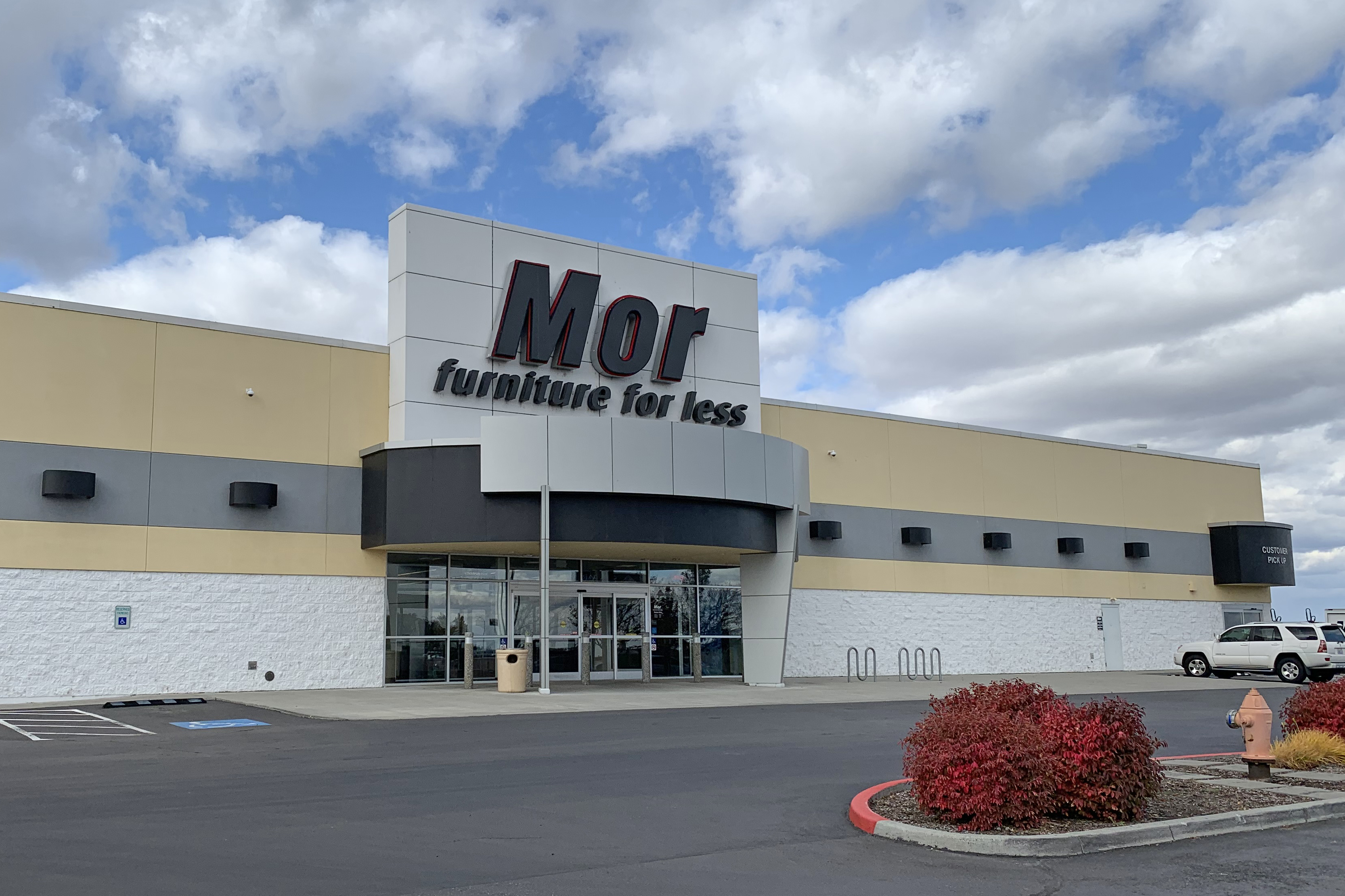 Mor furniture deals locations near me