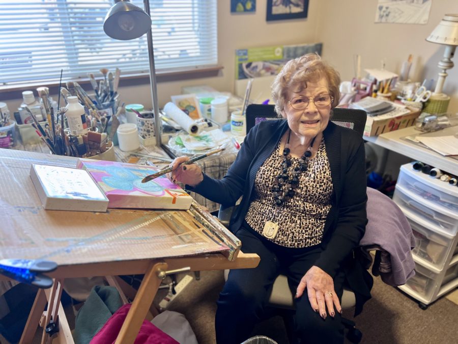 95-year-old painter dazzles with her art | Tri-Cities Area Journal of ...