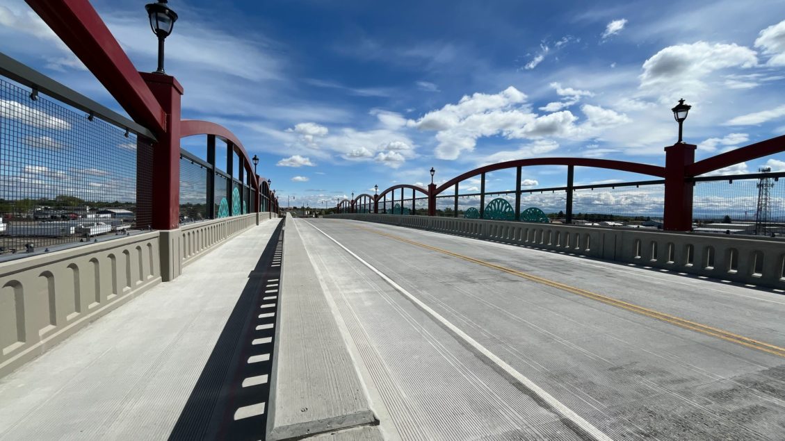 Lewis Street overpass opens. City offers grants to affected businesses