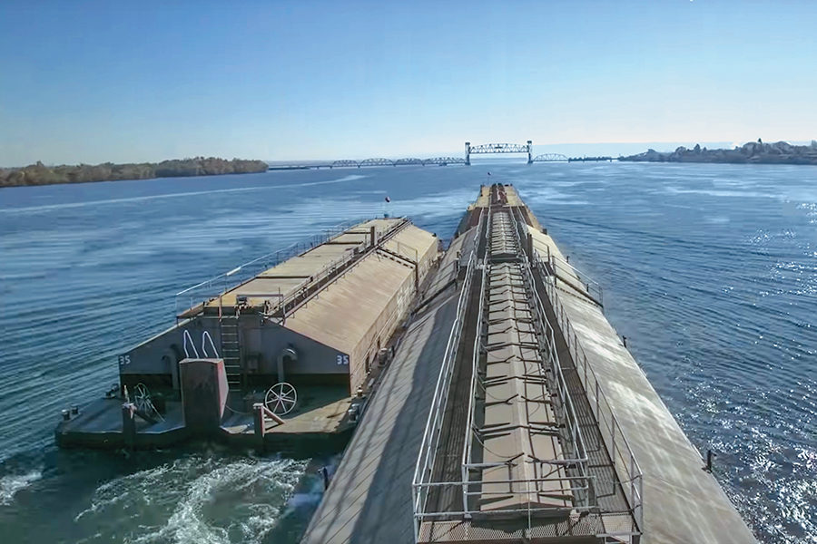 Exports_barge at confluence of Snake and Columbia rivers.